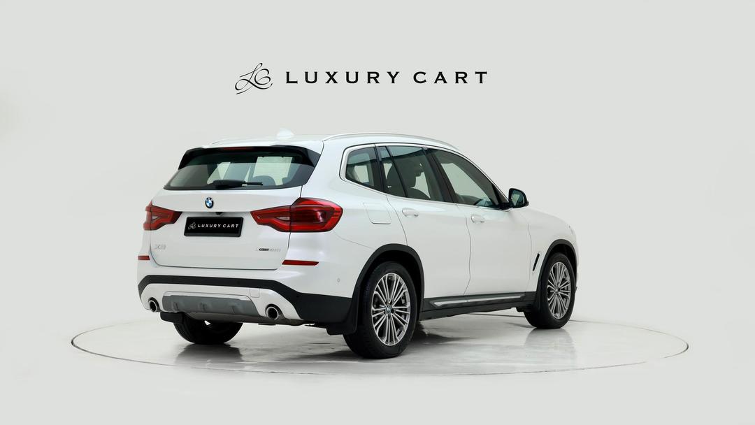 BMW X3 xDrive 30i Luxury Line